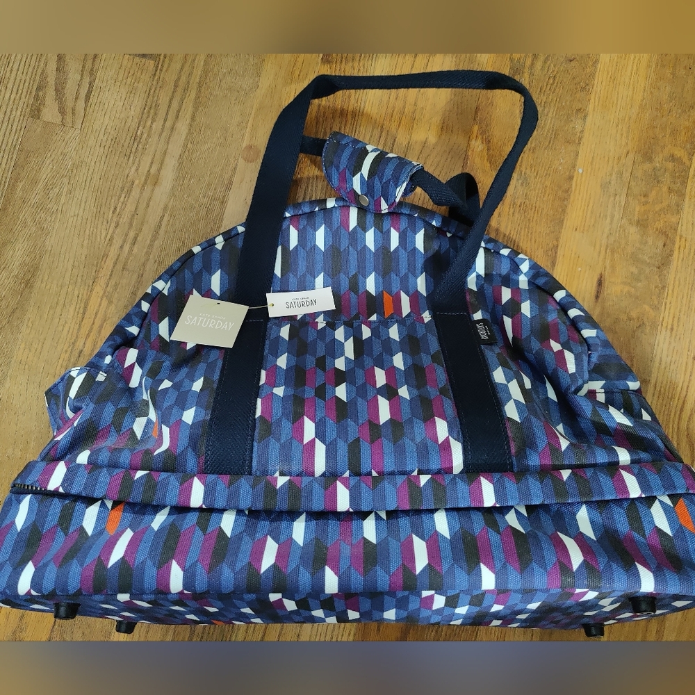 KATE SPADE SATURDAY THE WEEKENDER, GEOMETRIC SHAPES.